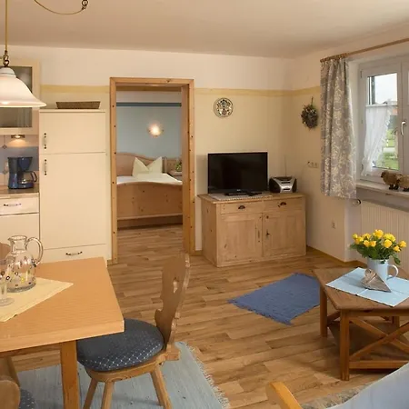 Daire Seeblick Mit Zusaetzl Doppelzimmer, Hof Alpenseeblick, Nesselwangattleseeallgaeu *