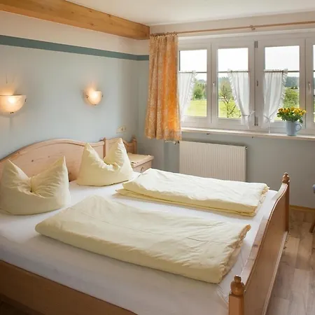Seeblick Mit Zusaetzl Doppelzimmer, Hof Alpenseeblick, Nesselwangattleseeallgaeu